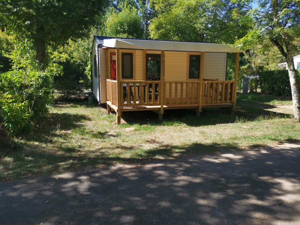 Camping Paradis Le Rocher De La Granelle Ле-Бюґ Екстер'єр фото
