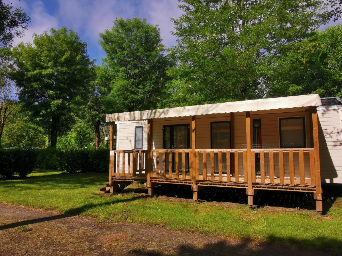 Camping Paradis Le Rocher De La Granelle Ле-Бюґ Екстер'єр фото